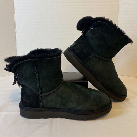 UGG Mini Bailey Boots  - Picture 4 of 7